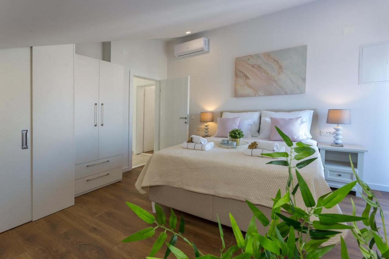 Golden View Penthouse Apartment Hvar Town Exterior foto